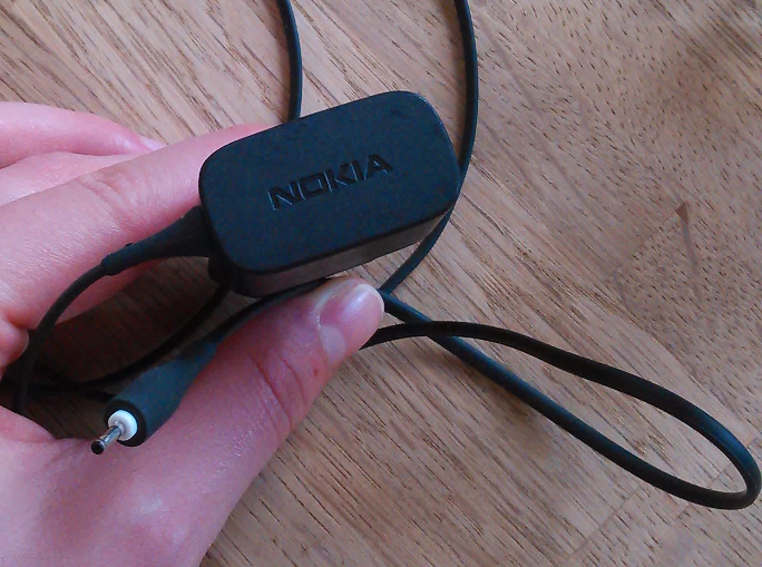 NokiaCharger2014.jpg