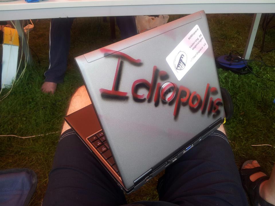 Idiopolis-laptop.jpg